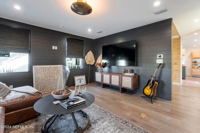 Building Photo - 4096 Ponte Vedra Blvd