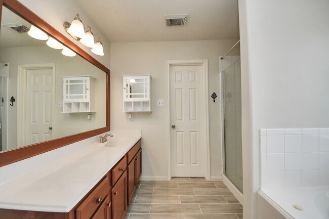 Building Photo - 21710 Oriole Trail