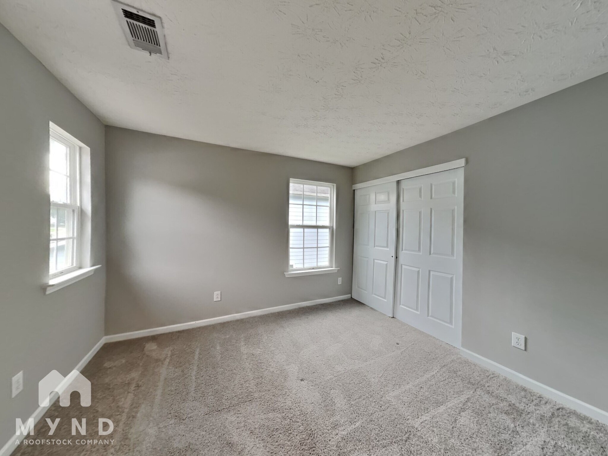 Building Photo - 2260 Valley Creek Dr