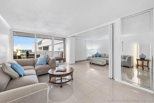 Building Photo - 3546 S Ocean Blvd