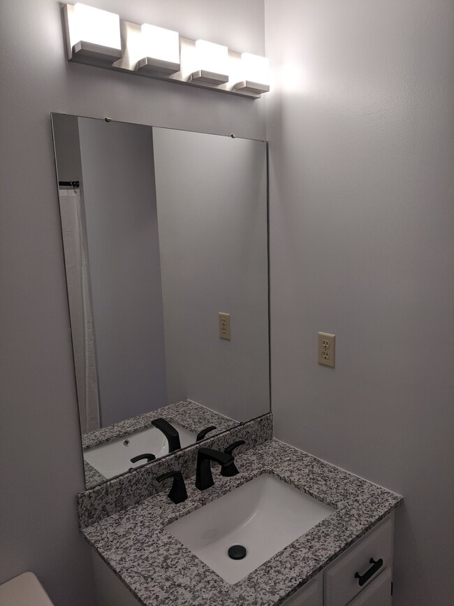 Building Photo - 3888 Oak Branch Cir W