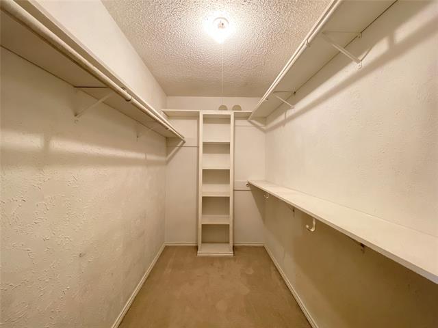 Building Photo - 606 Old Country Rd