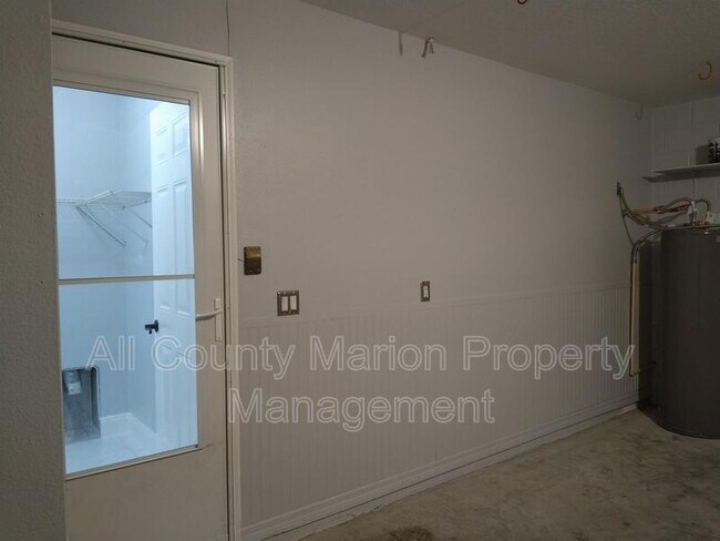 Building Photo - 475 NE 35th St