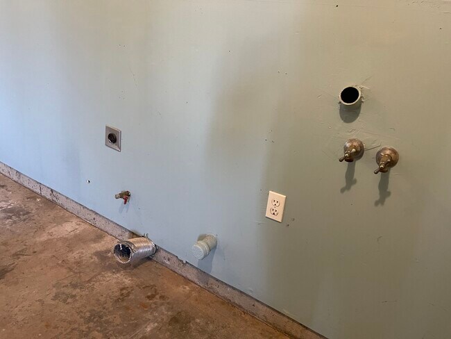 Building Photo - 3070 Shamberger Ct