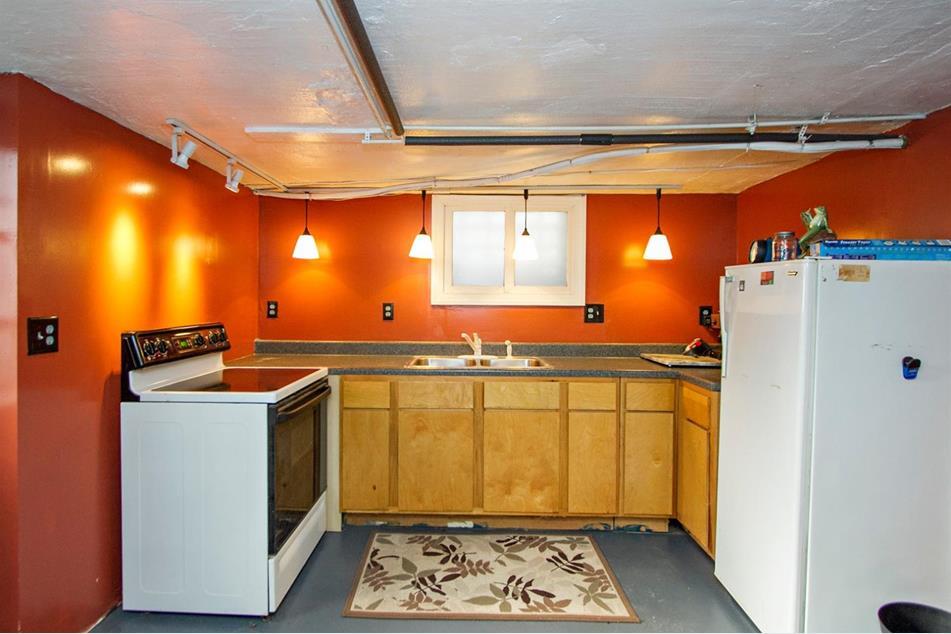 Building Photo - 641 Riddle Rd