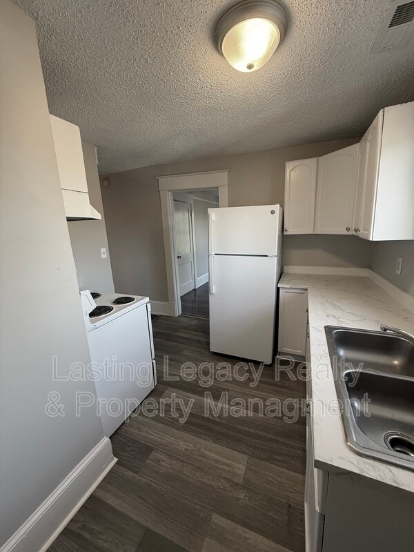 Building Photo - 3410 Old Greensboro Rd