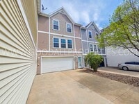 Building Photo - Beautiful 2BR Townhome in Ankeny – Great Location & Modern Features