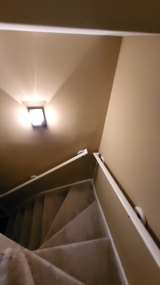 Building Photo - 1924 N Talbott St