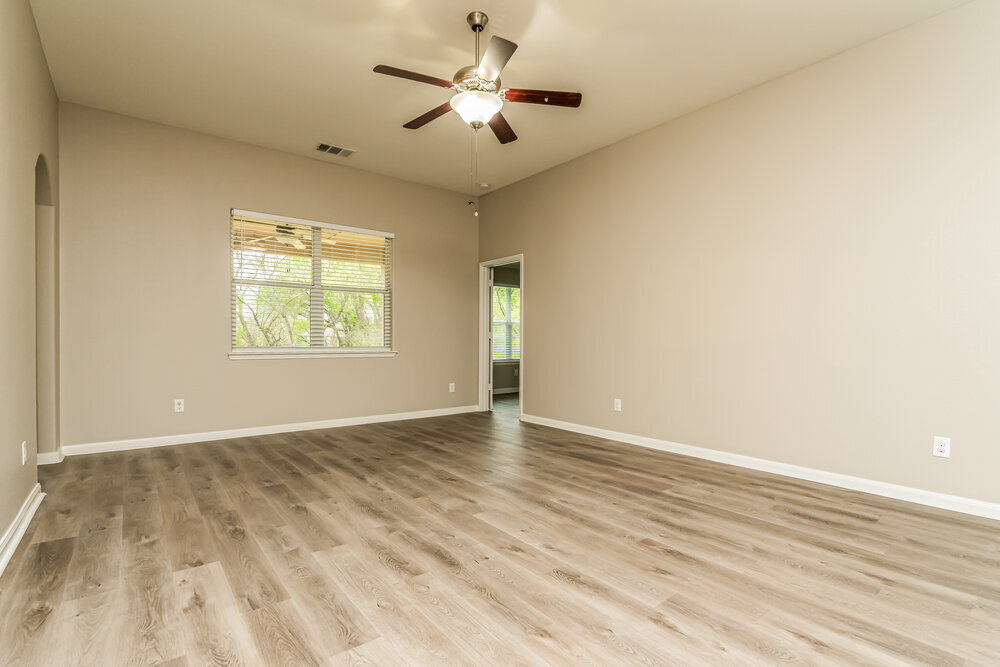 Building Photo - 1613 Mesquite Ln