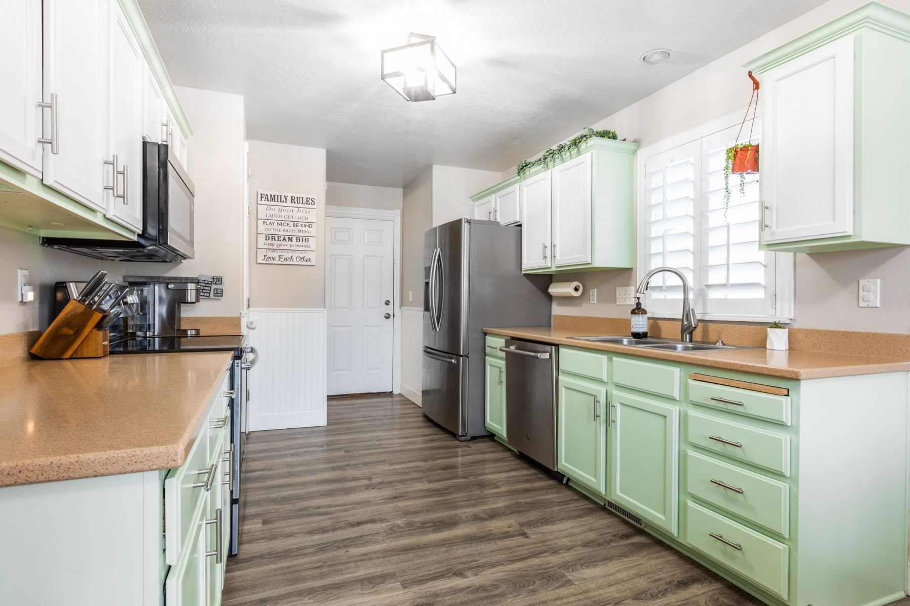 Building Photo - 6002 W Olympiad Ln