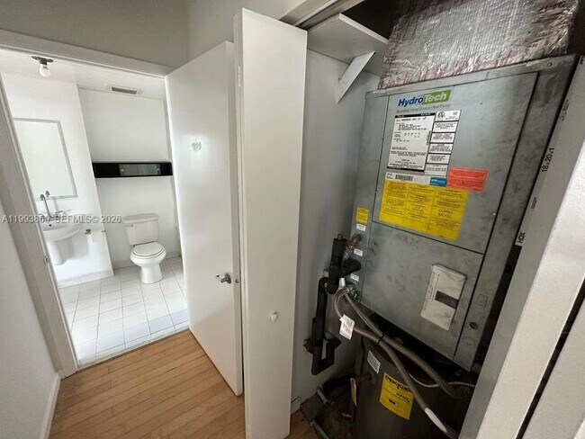 Building Photo - 690 SW 1st Ct