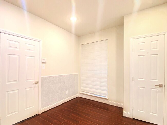 Building Photo - 54 Alderon Woods Pl