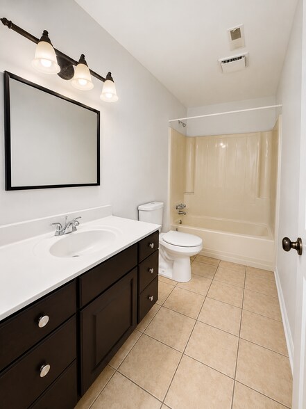 Guest bathroom - 303 Rutherford Ave NW