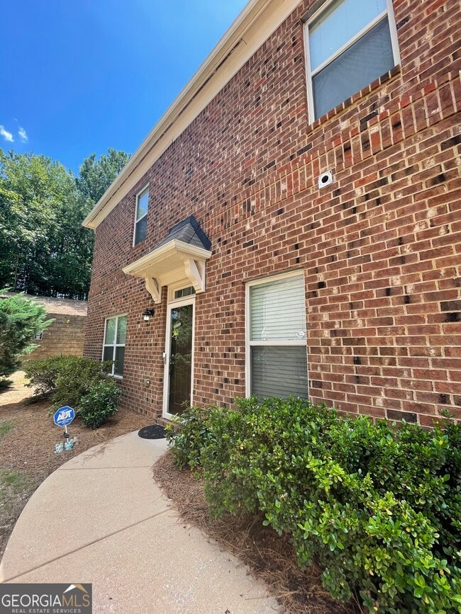 Building Photo - 804 Pleasant Hill Rd