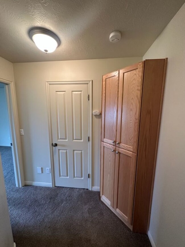 Building Photo - **Rent Special $150 off first month rent**...