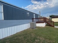 Building Photo - 193 Lovers Ln