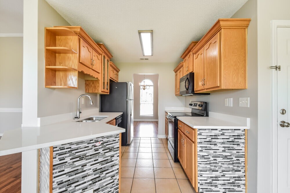 Building Photo - 8359 Olivia Ln