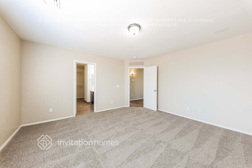 Building Photo - 13029 W Lisbon Ln