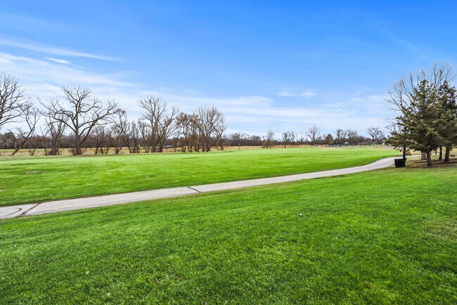 Building Photo - 2311 Hazeltime Dr