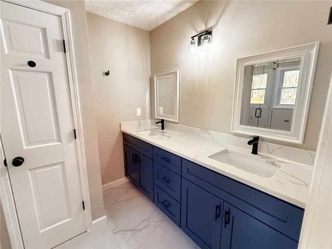 Building Photo - 2861 Spring Ridge Cir