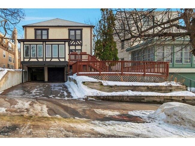 Building Photo - 3540 Irving Ave S