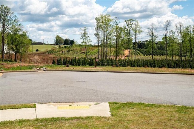 Building Photo - 6505 Trailway Trace