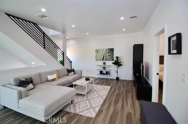 Building Photo - 1416 Cloverdale Ave