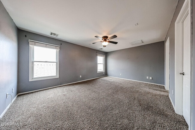 Building Photo - 5744 S 21st Pl