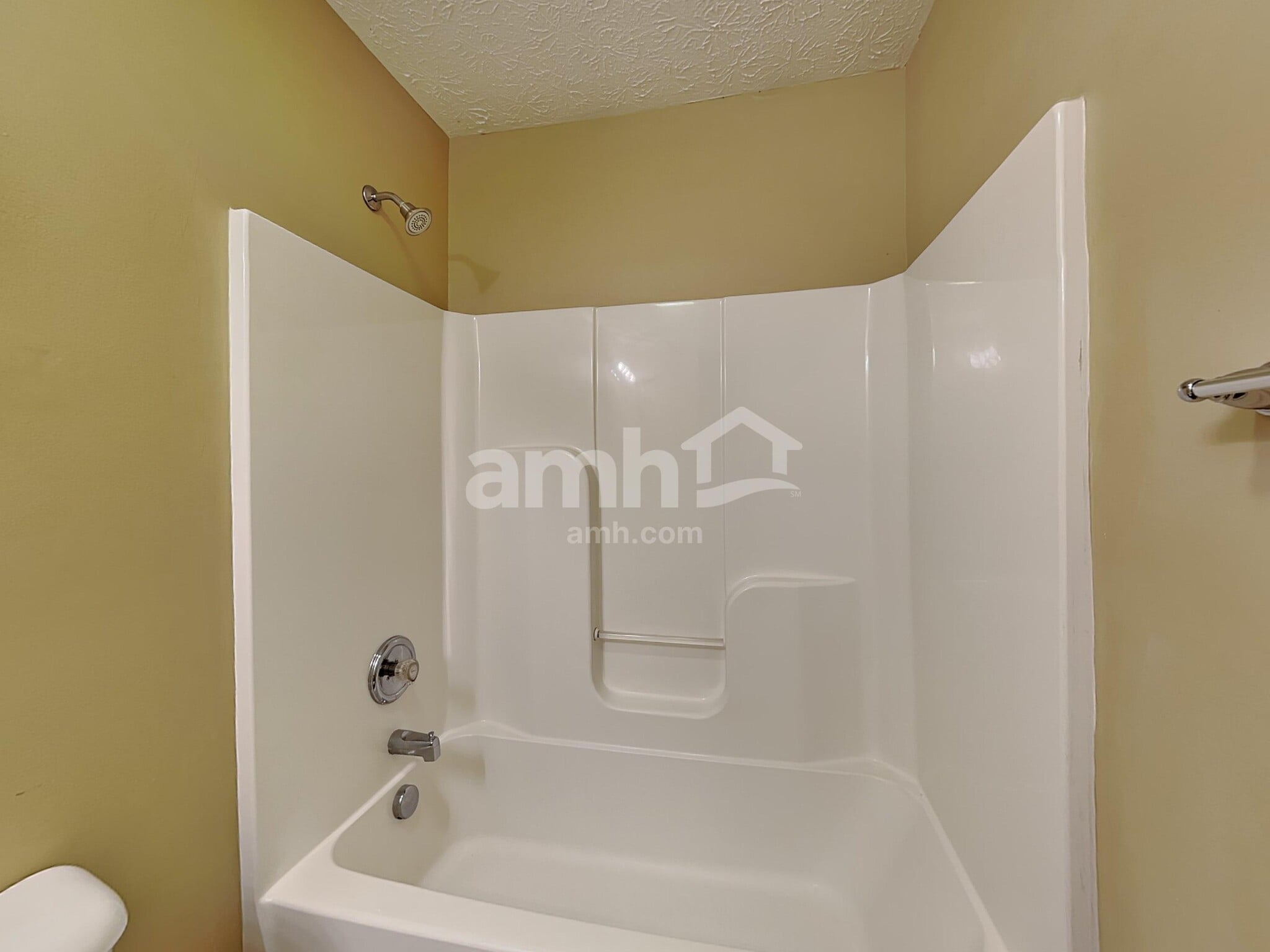 Building Photo - 3173 Hidden Creek Dr