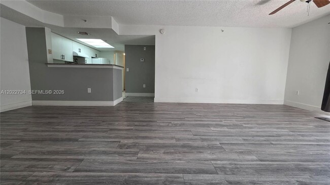 Building Photo - 5011 Wiles Rd