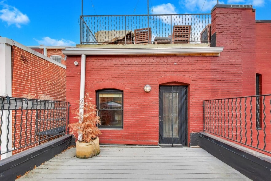 Building Photo - 500 M St NW