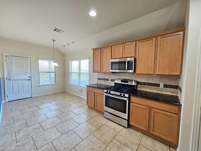 Building Photo - 5601 Little Theater Bend