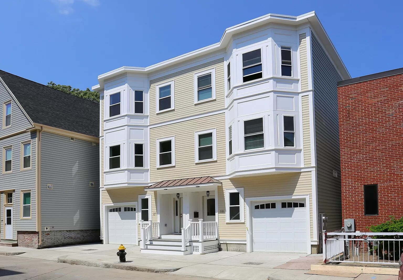 Building Photo - 19 Caldwell St