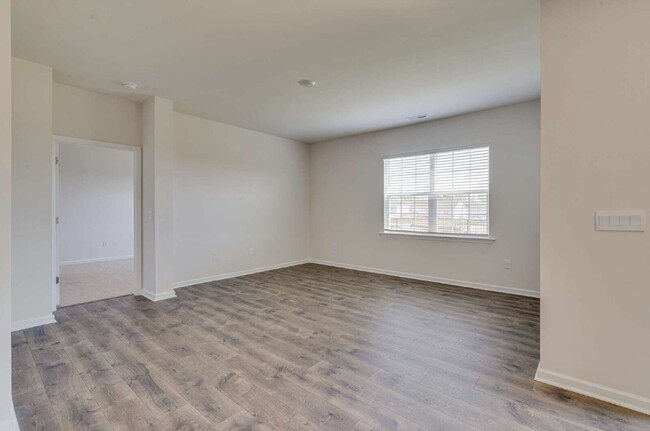 Building Photo - One Story 4-Bed Home in Fuquay-Varina