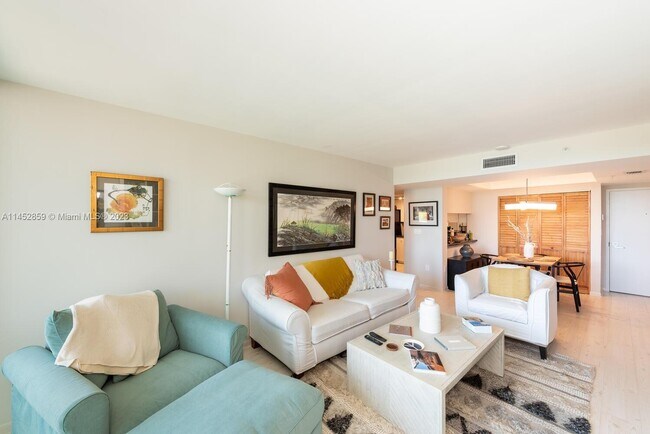 Building Photo - 650 West Ave