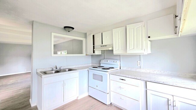 Building Photo - 115 Virginia Dare Dr