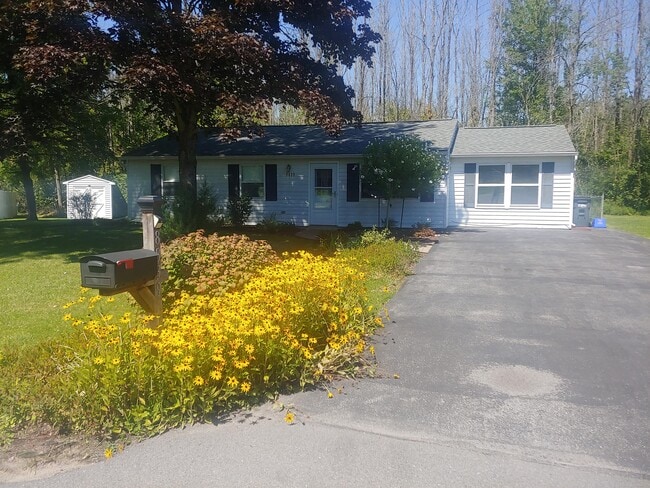 Primary Photo - 8839 English Rd
