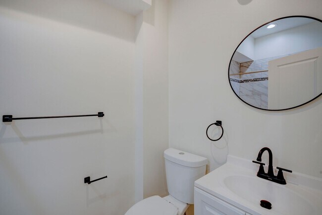 Building Photo - Newly Renovated 6 Bedrooms / 4 Bathrooms at Norris St