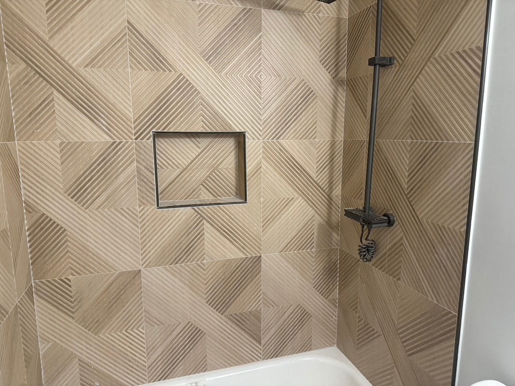 Building Photo - 624 G St SW