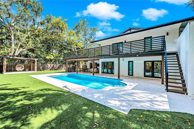 Building Photo - 11340 SW 74th Ct