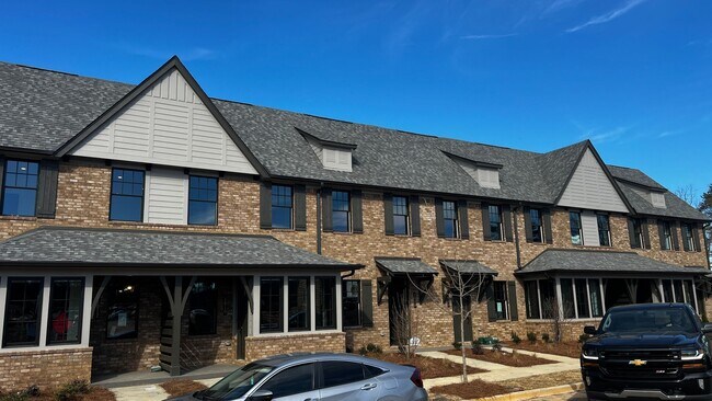 Building Photo - Spain Park School District – Luxury 3BR / 3BA Townhome | 10’ Ceilings | Open Floor Plan