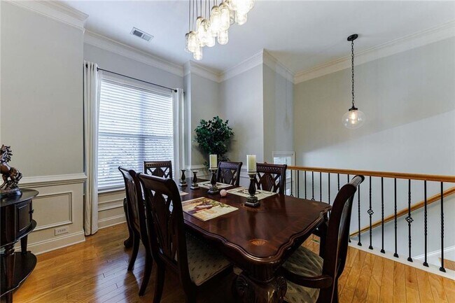 Building Photo - 2022 Cobblestone Cir NE