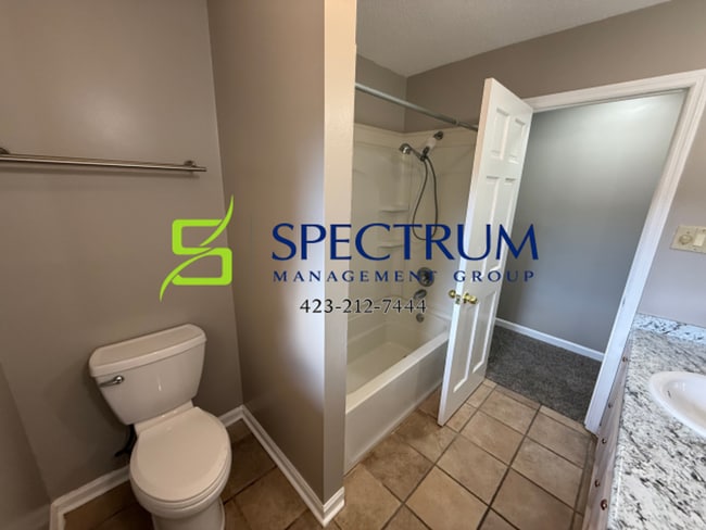 Building Photo - 828 Andy St