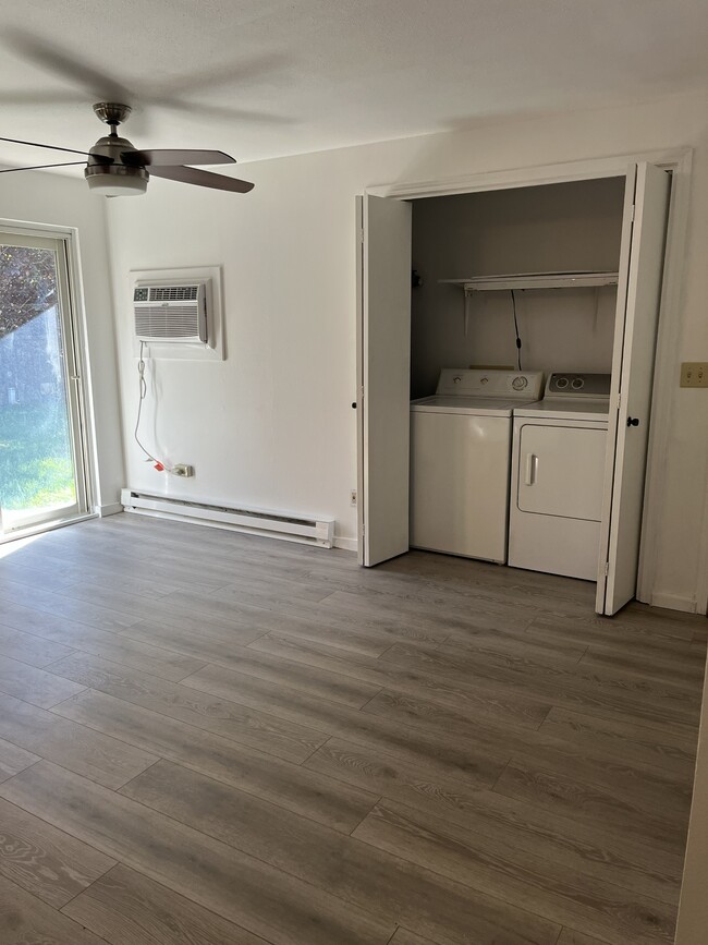 Building Photo - 3306 S Virginia Ave