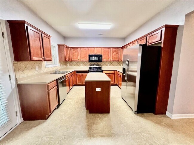 Building Photo - 1720 Rutland Pass Dr SE