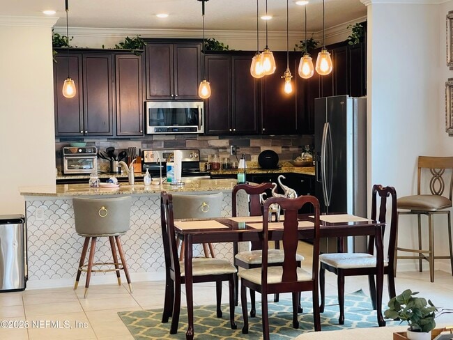 Building Photo - 15792 Bainebridge Dr