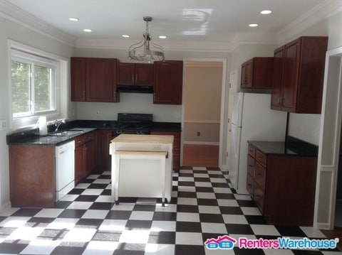 Building Photo - 1405 McQuiston Ct SW