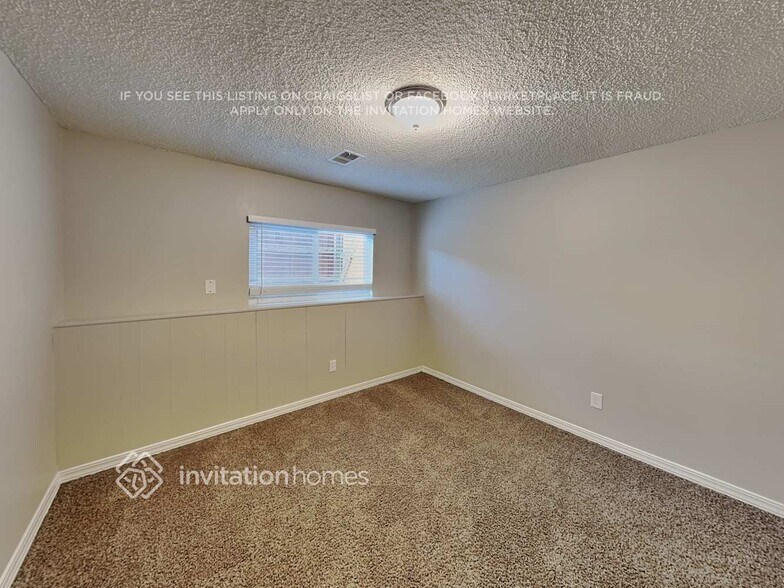 Building Photo - 10435 Jellison Way