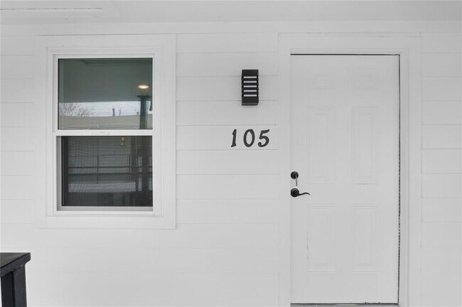 Building Photo - 712 Avenue H