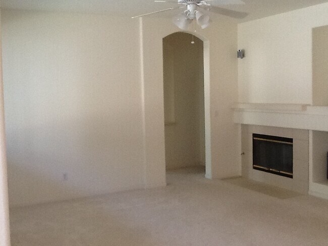 Building Photo - Ready To Move?
